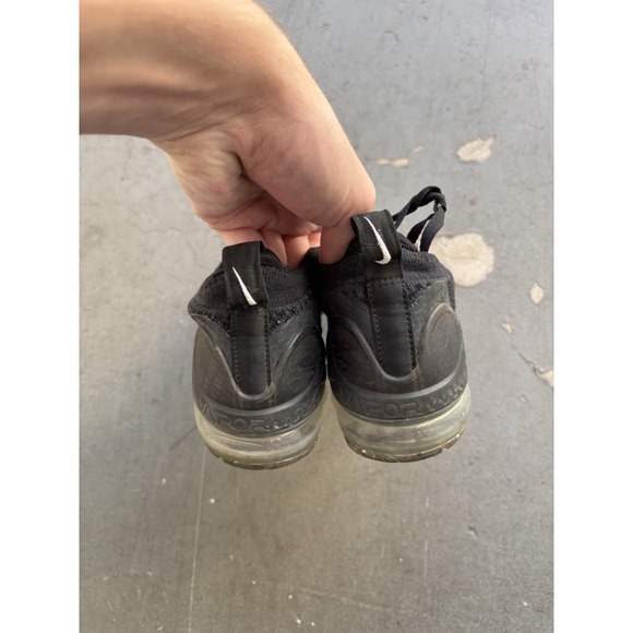 Nike Air VaporMax Flyknit Women's Size 6.5 US DC4112-002 Black Speckled Shoes - Picture 4 of 5